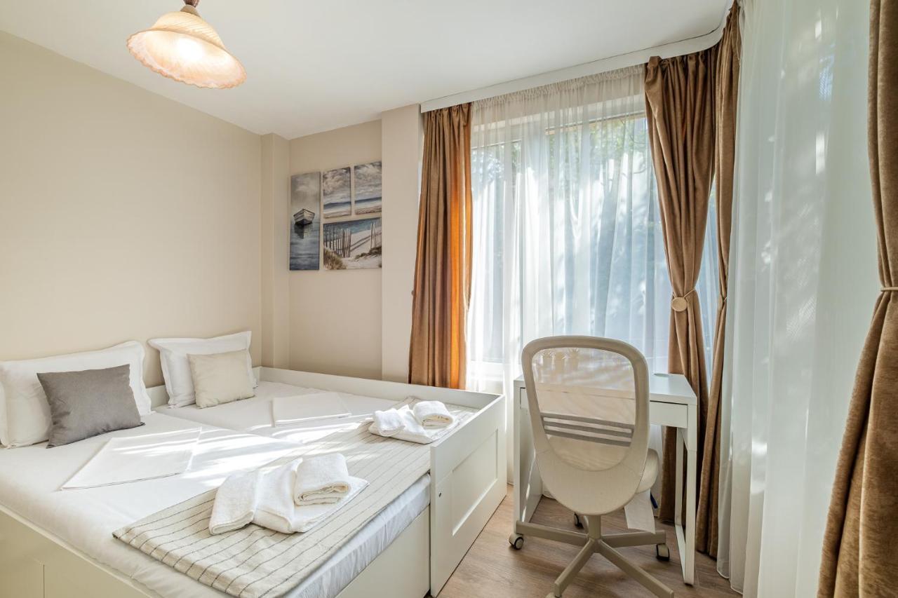 Appartamento Second Next To Sea Garden Varna
